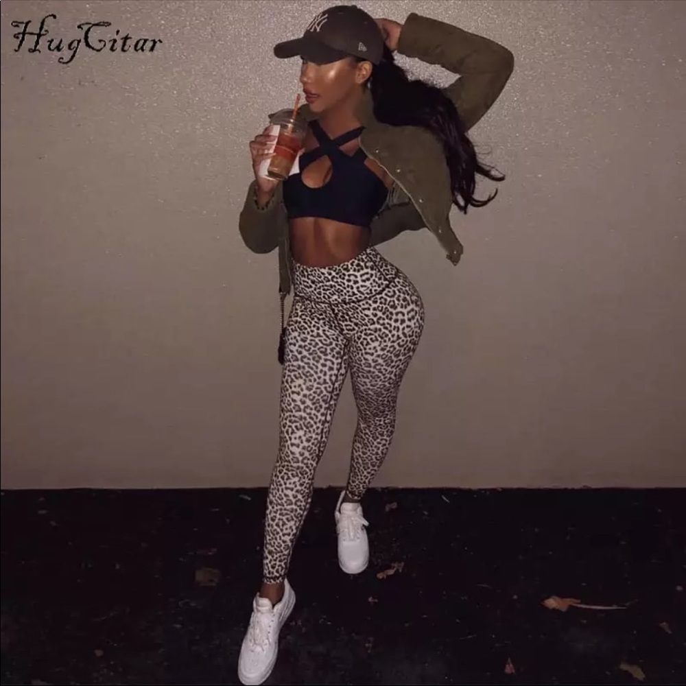 RESTOCKED! Best Seller Leopard Printed Leggings - Picture 2 of 8